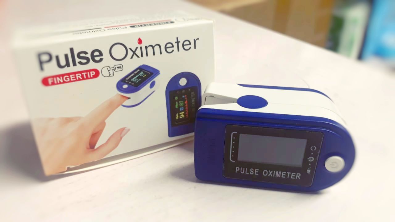 Fingtertip Pulse Oximeter - Image 2